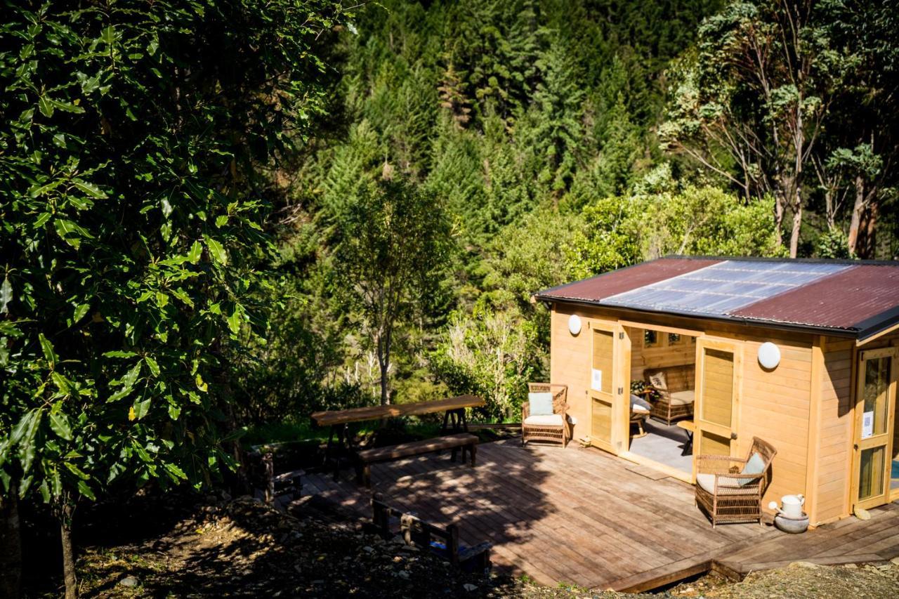 Maitai Whare Iti - Adventure Cabins & House Nelson Exteriör bild