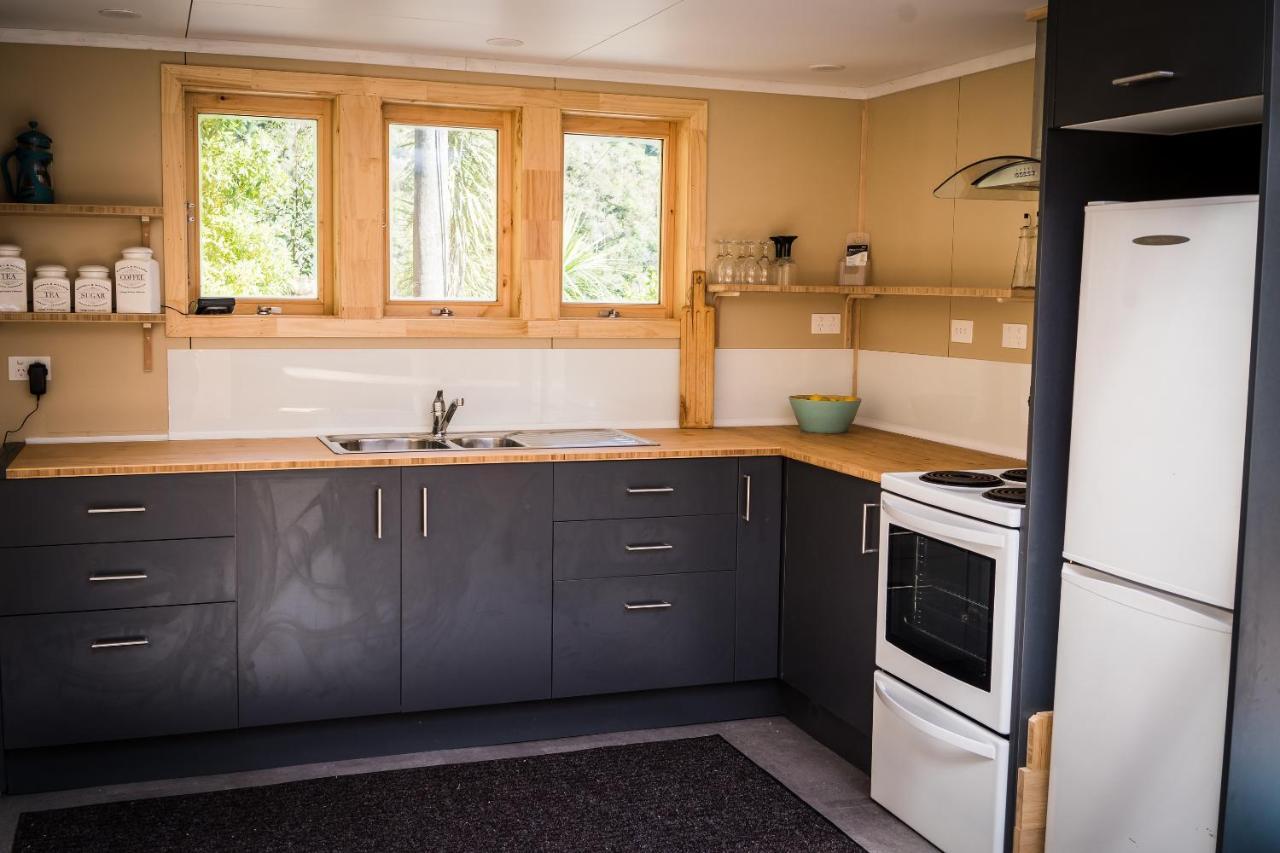 Maitai Whare Iti - Adventure Cabins & House Nelson Exteriör bild