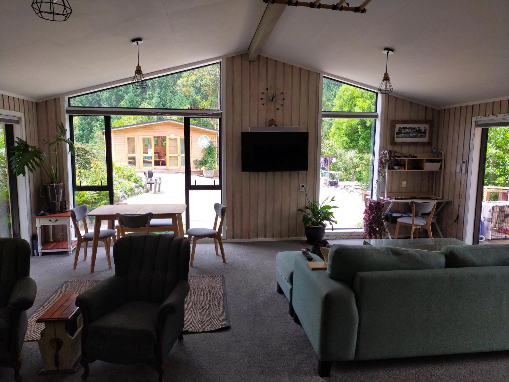Maitai Whare Iti - Adventure Cabins & House Nelson Exteriör bild